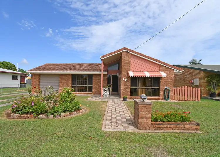 19 Cooloola Crescent, Urangan QLD 4655