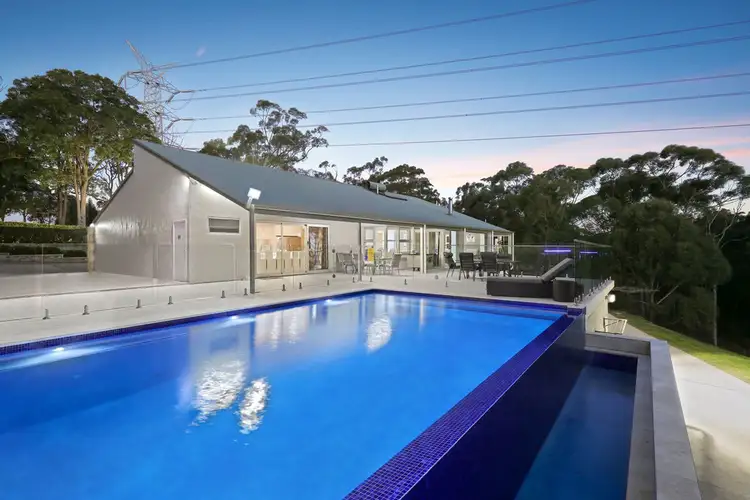 6 Calderwood Road, Galston NSW 2159