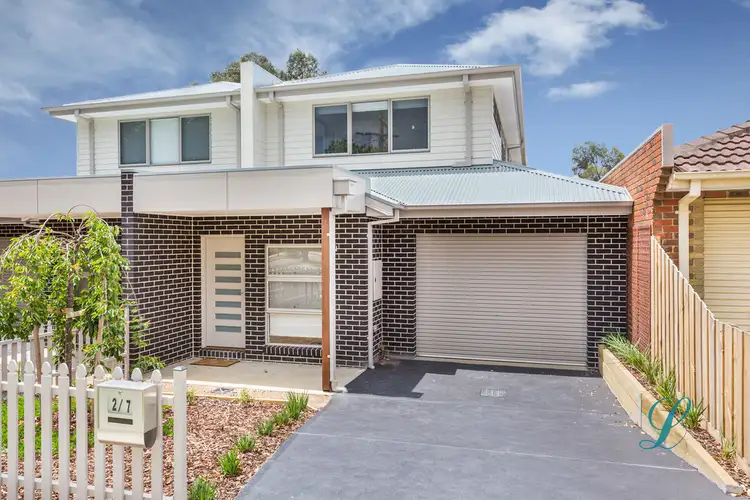 2/7 Blaxland Drive, Sunbury VIC 3429