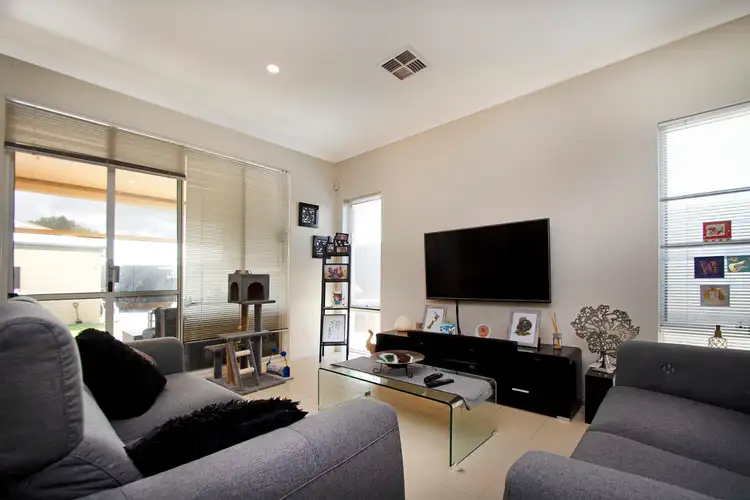 Fourth view of Homely house listing, 2 Plumosa Crescent, Dayton WA 6055