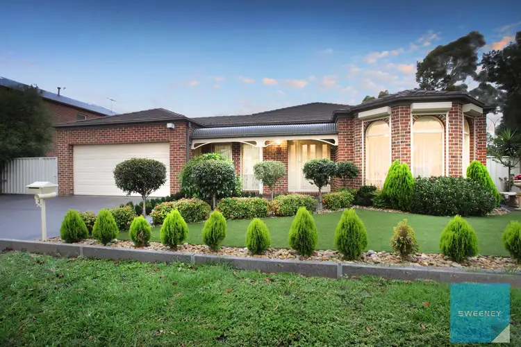 3 Landers Court, Caroline Springs VIC 3023
