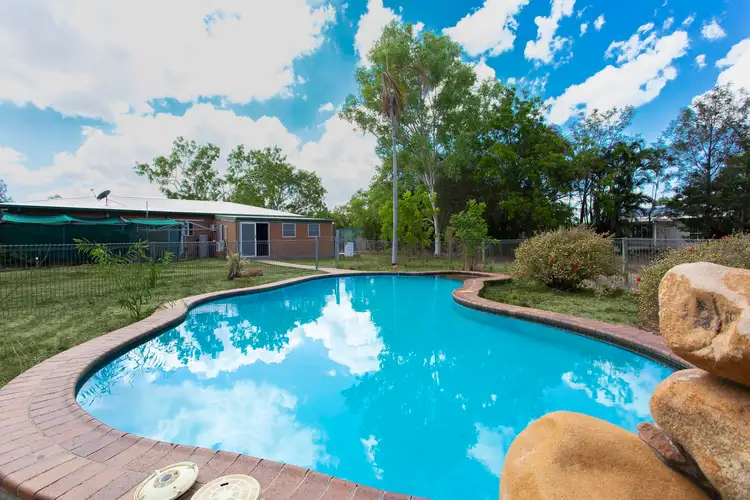 9 ELBERRY CRESCENT, Kelso QLD 4815
