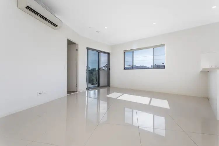 Sixth view of Homely unit listing, 5/11 Creek Street, Redcliffe QLD 4020