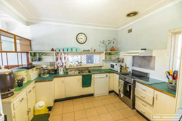 Fifth view of Homely house listing, 2 Croydon Avenue, Tamworth NSW 2340
