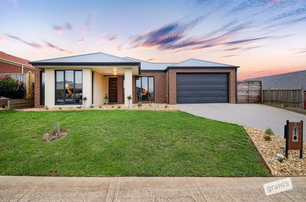 Main view of Homely house listing, 10 Bexley Boulevard, Drouin VIC 3818