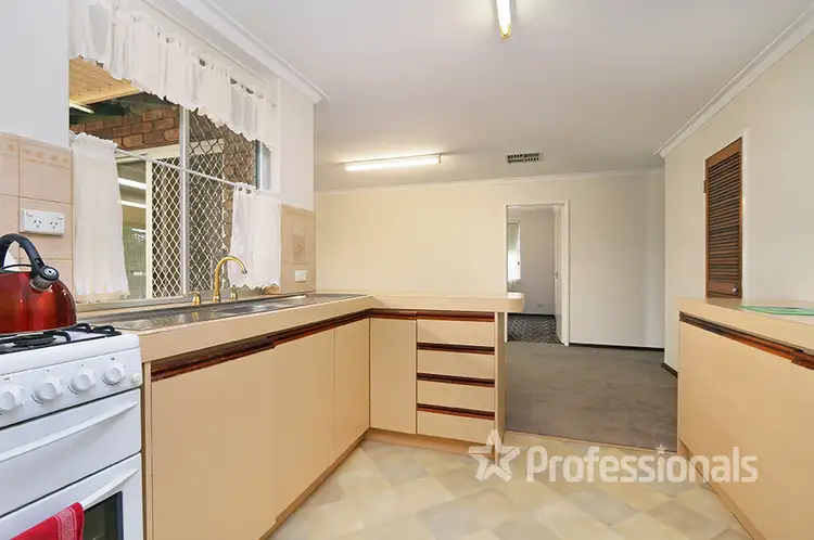 23 Ropele Drive, Parkwood WA 6147
