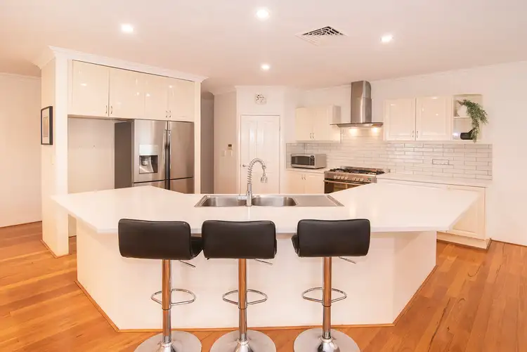 93 Morava Drive, Ambergate WA 6280