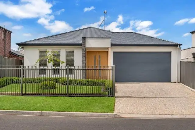 13 Leslie Avenue, Campbelltown SA 5074