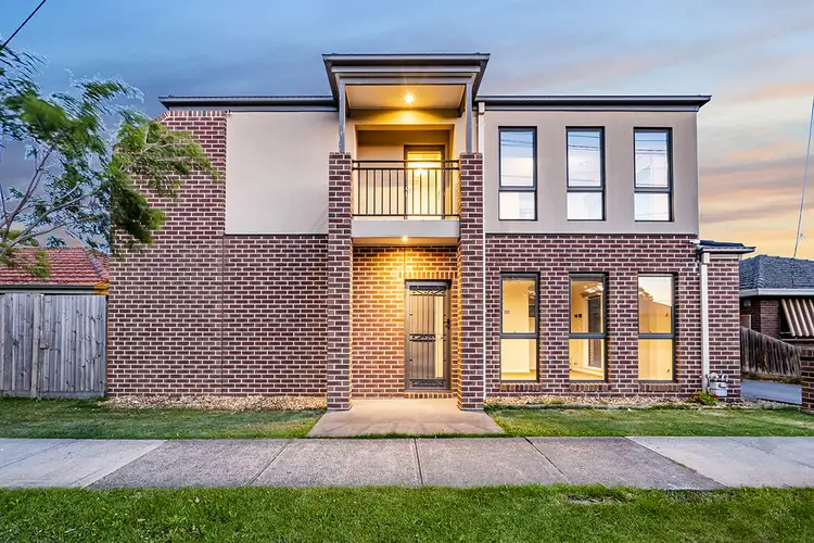 1/36 Codrington Street, Cranbourne VIC 3977