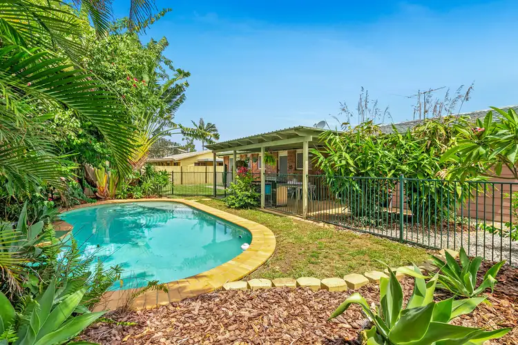 10 Anita Street, Redland Bay QLD 4165