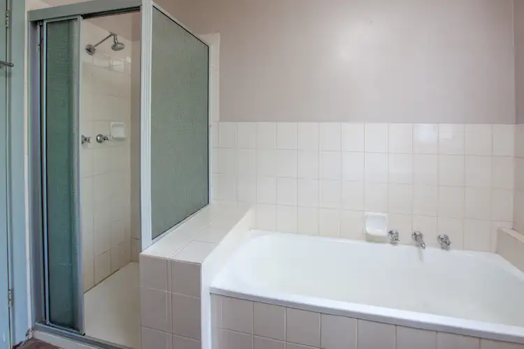 Sixth view of Homely house listing, 39 Lawrence Street, Wodonga VIC 3690