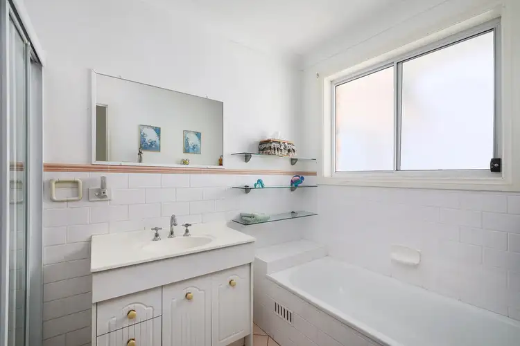 Sixth view of Homely unit listing, 1/37 Tilba Street, Kincumber NSW 2251