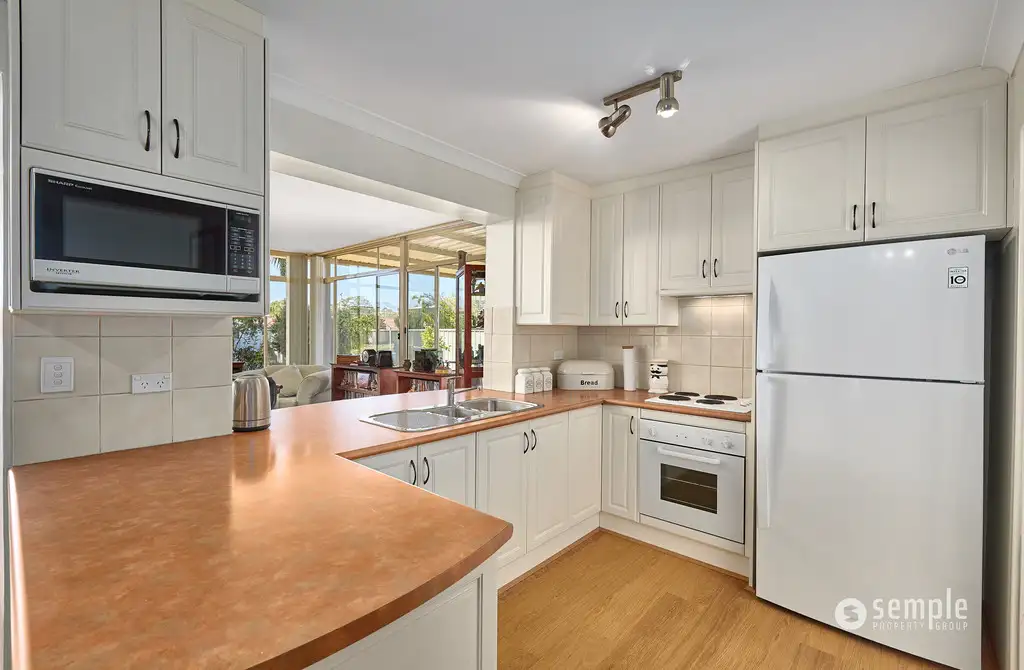 Main view of Homely house listing, 4 McLernon Place, South Lake WA 6164