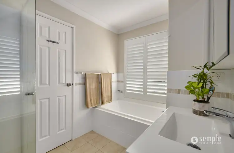 Fifth view of Homely house listing, 4 McLernon Place, South Lake WA 6164