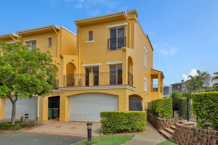 12/14 Pendraat Parade, Hope Island QLD 4212