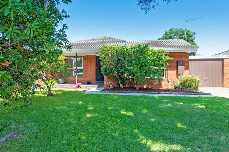 Second view of Homely villa listing, 5 Laraine Court, Bonbeach VIC 3196