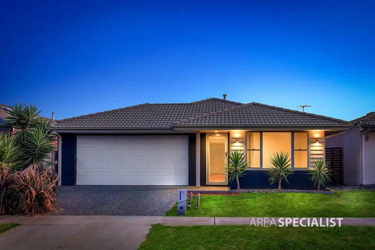 5 Bremer Street, Clyde North VIC 3978