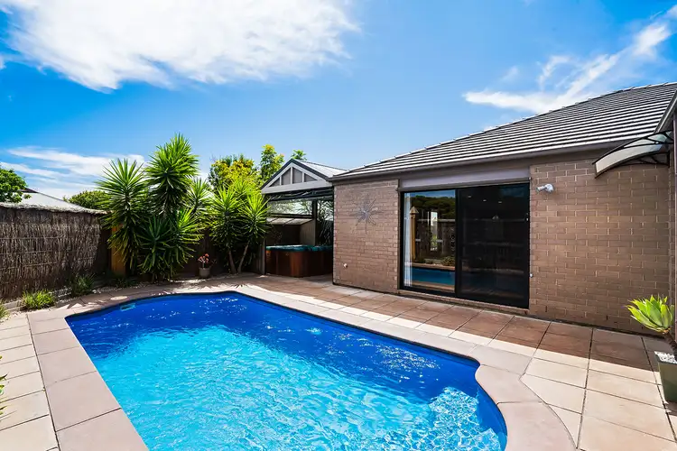 17 Acacia Grove, Flagstaff Hill SA 5159
