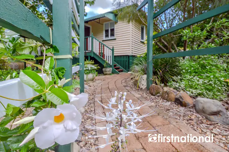 52 North Street, Tamborine Mountain QLD 4272