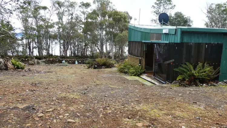 3 Larner Parade, Morass Bay, Arthurs Lake TAS 7030