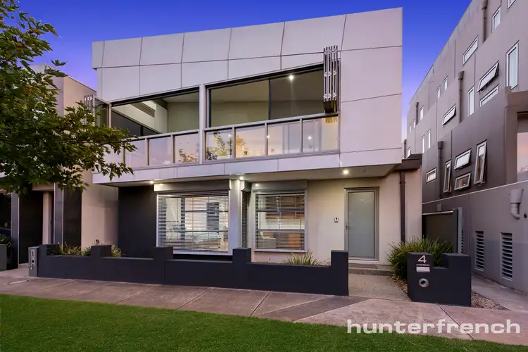 4 The Esplanade, Caroline Springs VIC 3023