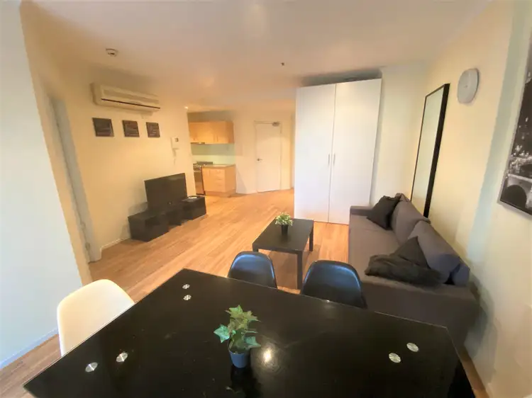 117/65 King William Street