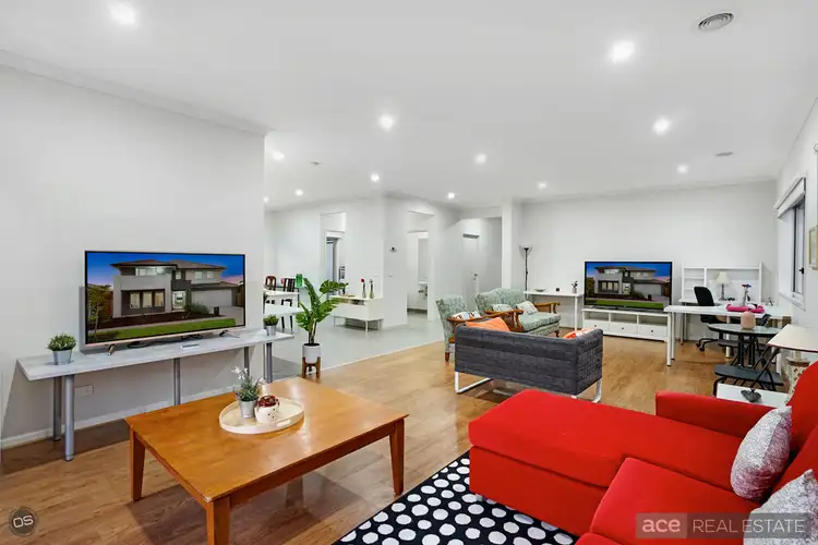 Fifth view of Homely house listing, 81 Stoneleigh Circuit, Williams Landing VIC 3027