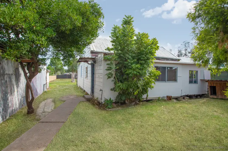 64 Kent Street, Greta NSW 2334