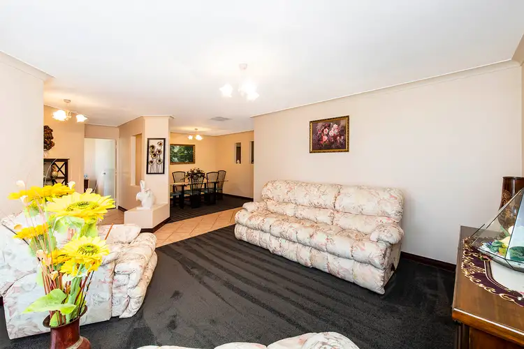 Seventh view of Homely house listing, 4 Glamis Court, Orelia WA 6167