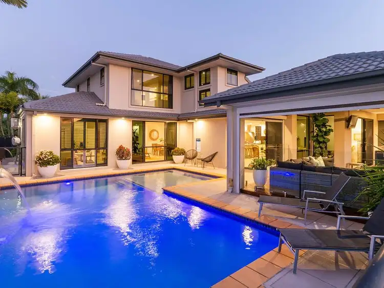 2152 Beaufort Way, Hope Island QLD 4212