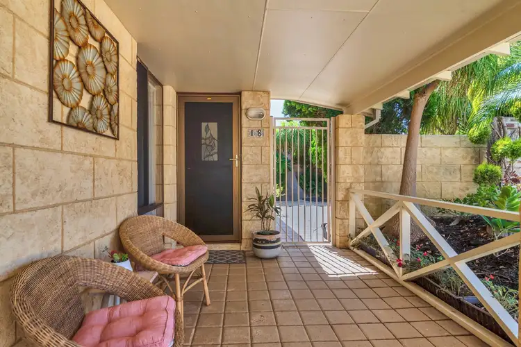 18 Mangles Street, Warnbro WA 6169