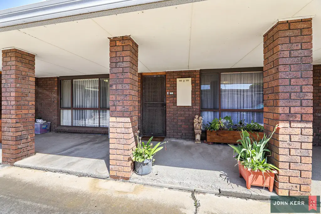 Main view of Homely unit listing, 2/2 O'Reilly Court, Moe VIC 3825