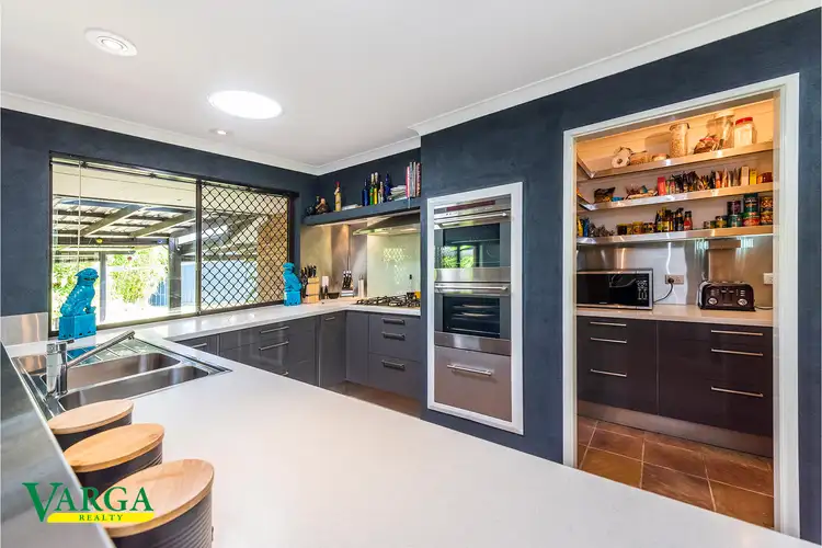 8 Noonan Court, Willetton WA 6155