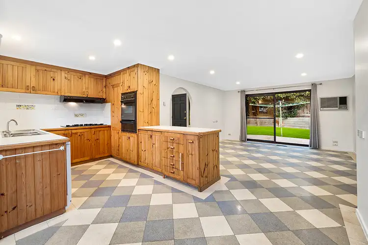 Sixth view of Homely house listing, 11 Parkleigh Court, Langwarrin VIC 3910