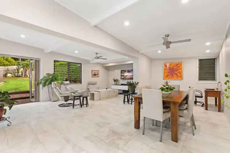 5 Aldora Street, Tarragindi QLD 4121