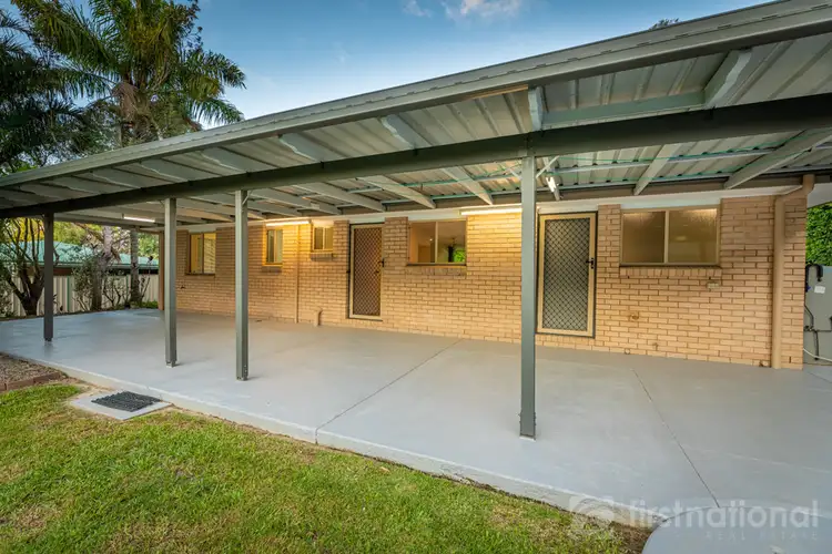 139 Railway Parade, Glass House Mountains QLD 4518