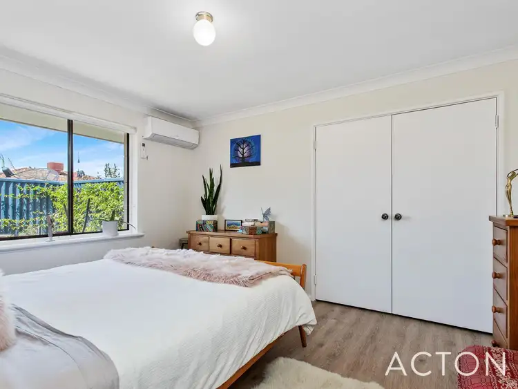 Fifth view of Homely villa listing, 4/33 Galian Way, Spearwood WA 6163