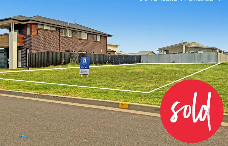 8 Shore Break Crescent, Lake Cathie NSW 2445