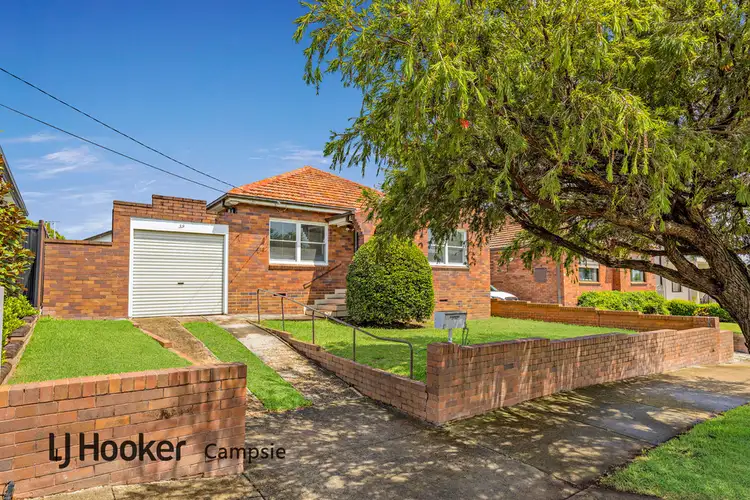 39 Proctor Avenue, Kingsgrove NSW 2208