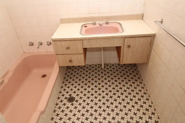 Seventh view of Homely house listing, 19 Murphy Crescent, Griffith NSW 2680