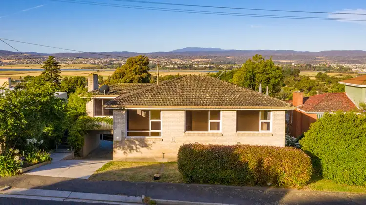 32 Riverside Drive, Riverside TAS 7250