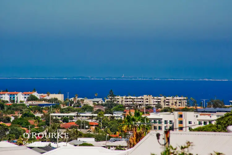 94 Westview Street, Scarborough WA 6019