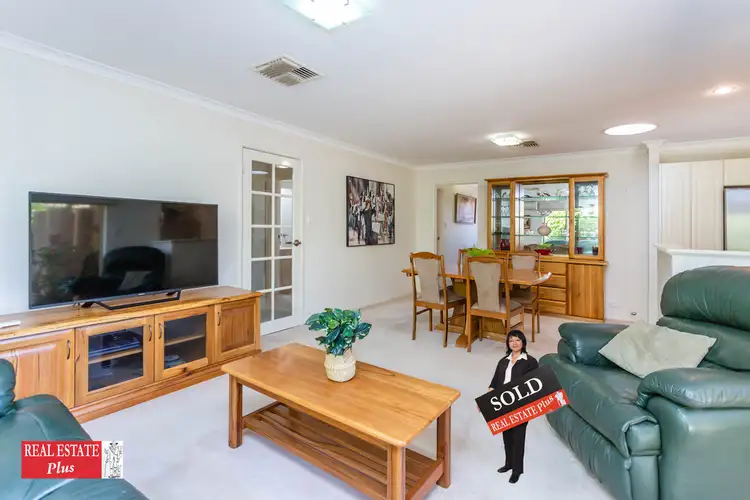 2/17 Craig Street, Mundaring WA 6073