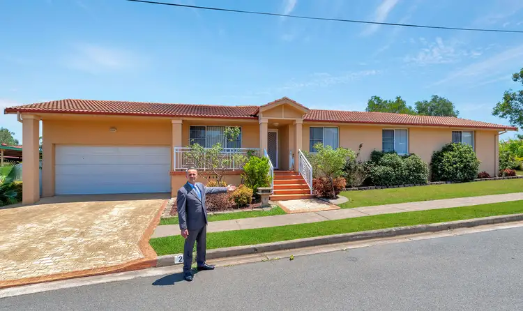 2 Browning Close, Wetherill Park NSW 2164