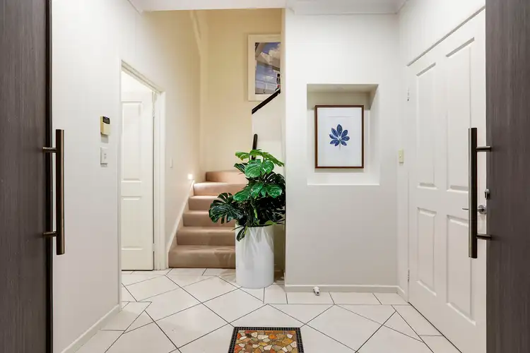 Second view of Homely semi-detached listing, 1/33 Ocean Street, Mermaid Beach QLD 4218