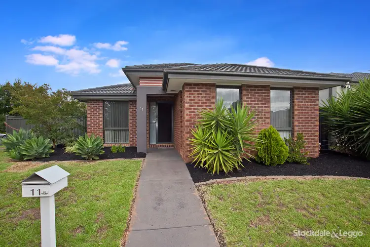 11 Ashgrove Drive, Deer Park VIC 3023