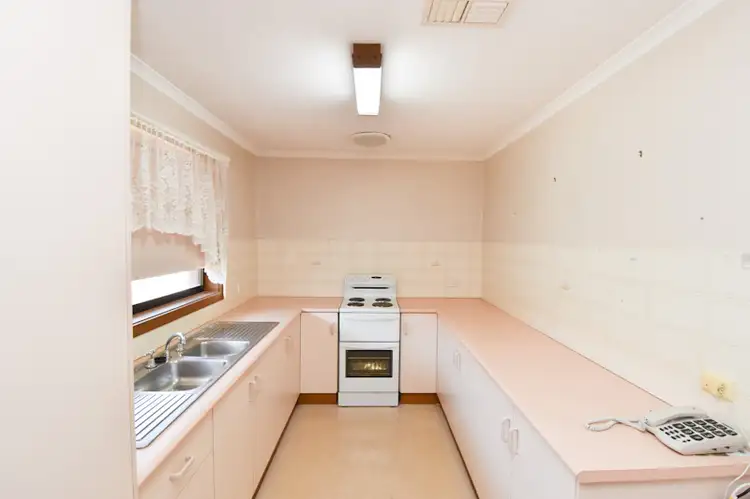 Fourth view of Homely townhouse listing, 5 433 WOOD STREET, Deniliquin NSW 2710
