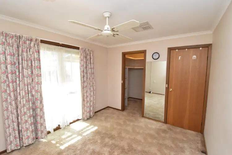 Fifth view of Homely townhouse listing, 5 433 WOOD STREET, Deniliquin NSW 2710