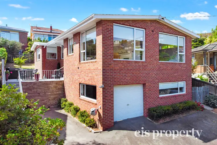 12 Coolabah Road, Sandy Bay TAS 7005