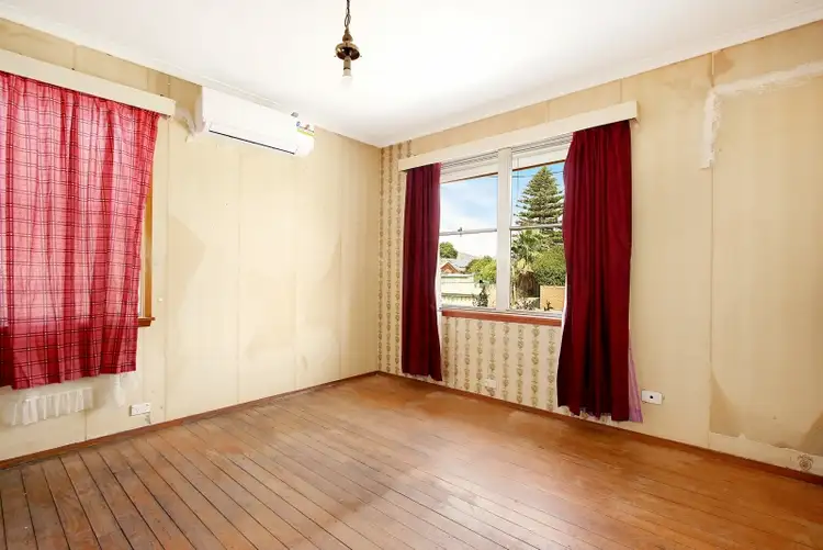 Fifth view of Homely house listing, 32 Lindsay Street, Wodonga VIC 3690
